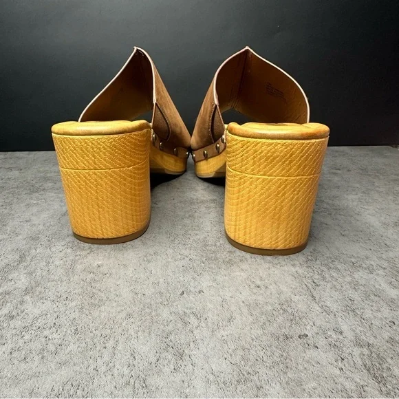 MIA Merel Clogs – Effortless Boho Style Meets Everyday Comfort-Size 10 - Picture 4 of 5